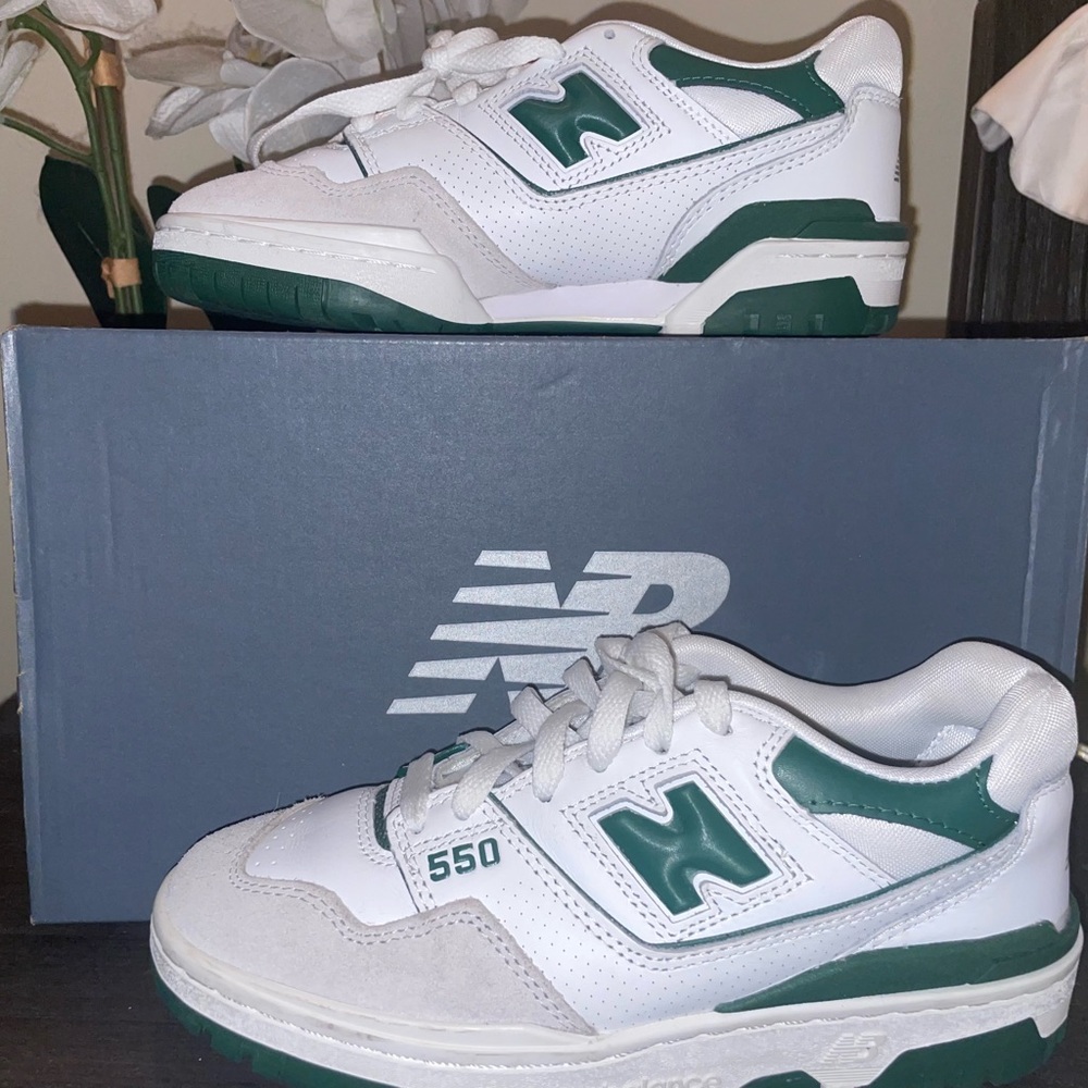 New Balances 550 VERIFIED BY STOCKX